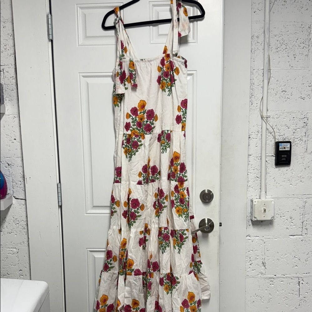 Victoria Dunn White Maxi Dress with Floral Print NWOT - Medium - White Maxi